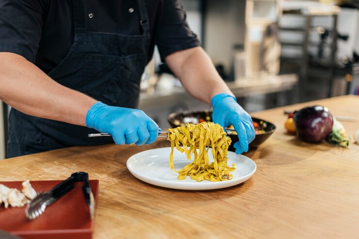 How Gloves Help Protect Customers and Eateries From Allergen Exposure